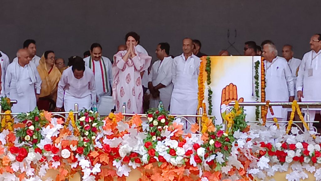 प्रियंका कांग्रेसियों में भर गई जोश, भाजपाईयों की बढ़ा गई टेंशन 4 f9e55fcb d542 4cde 90d4 c2dc9bef5a92