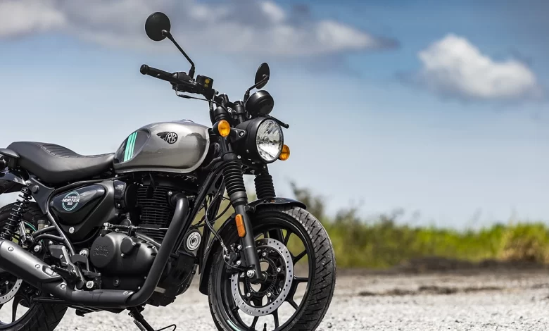 bullet के अरमानों को तोड़ने आ रही है Royal Enfield Hunter 350 जल्द लॉन्च करेंगा, एडवांस फीचर्स के साथ मिलेंगा प्रीमियम लुक जाने पूरी खबर 1 hunter 350 right front three quarter