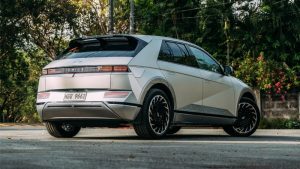 Hyundai Ioniq 5N मार्केट में आ रही है सबके छक्के छुड़ाने न्यू हुंडई की इलेक्ट्रिक कार,धांसू फीचर्स और स्टाइलिश लुक के साथ लेगी जबरदस्त एंट्री,जानिए प्राइस 5 hyundai ioniq 5 sales main1 1
