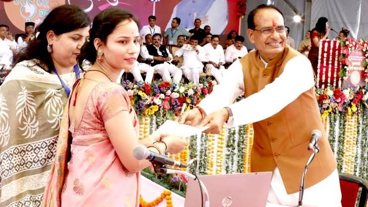 इस तरह से डाउनलोड करें लाडली बहना योजना स्वीकृति पत्र,नहीं आएगी कोई परेशानी,जाने प्रोसेस 1 images 2023 06 09T155711.355