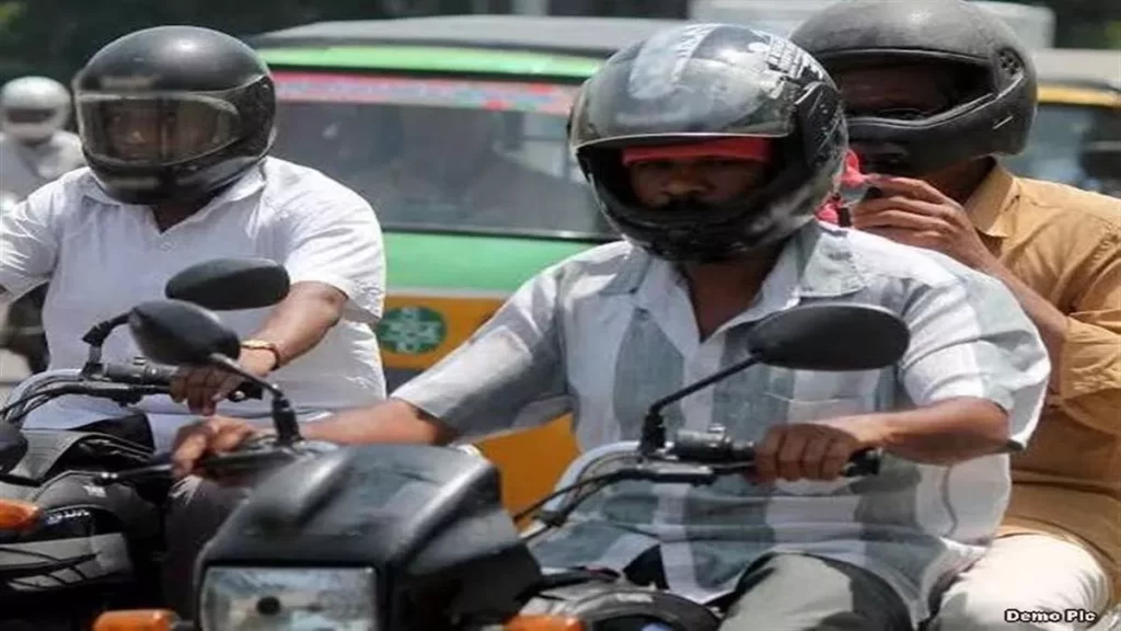 Madhya Pradesh News- 7 जुलाई से अगले दो माह तक बिना हेलमेट पहनकर टू व्हीलर चलाने वालों के खिलाफ विशेष अभियान चलाएगी पुलिस 2 08 10 2022 helmet compulsory in mp 23125897 937265 1