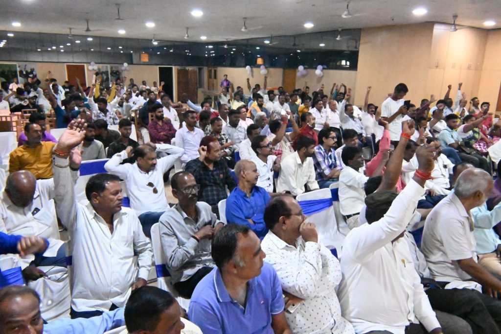 47d27c01 8c4c 4af4 b5c0 f77908e9d06e