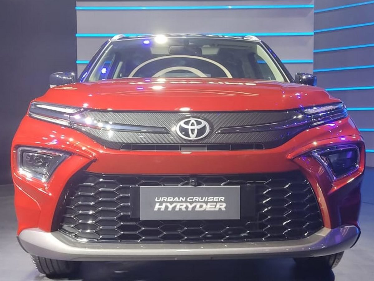 Toyota Mini Fortuner महज अब 29 KMPL का माईलेज के साथ मिलेगी 10 लाख में, जाने इसके तगड़े फीचर्स 