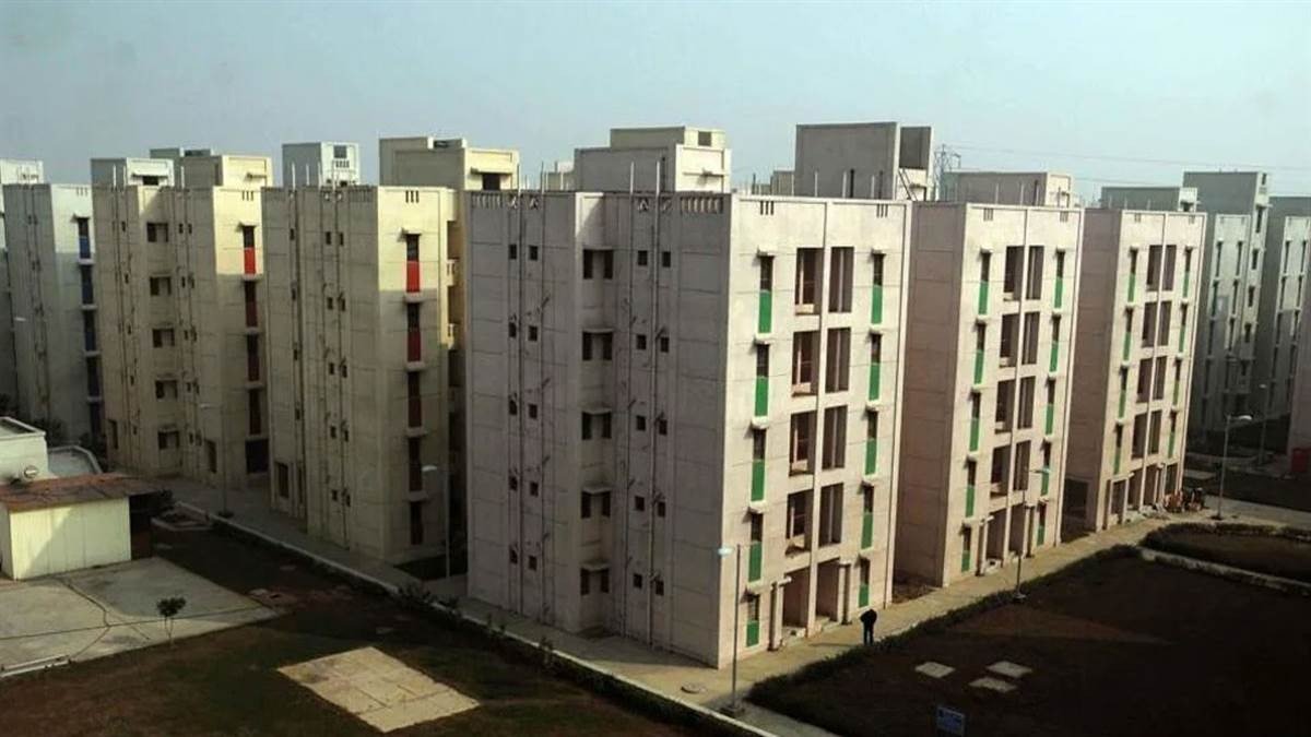 DDA ने लॉन्च की जबरदस्त स्कीम, सिर्फ 50,000 रुपये देकर ख़रीदे सपनो का महल जाने डिटेल्स 1 DDA ने लॉन्च की जबरदस्त स्कीम, सिर्फ 50,000 रुपये देकर ख़रीदे सपनो का महल जाने डिटेल्स
