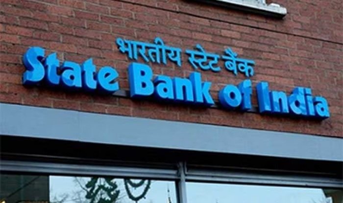 SBI ने खोला खजाने का पिटारा दे रहा ये बैंक एफडी पर कम निवेश में भयंकर रिटर्न जाने डिटेल्स 1 SBI ने खोला खजाने का पिटारा दे रहा ये बैंक एफडी पर कम निवेश में भयंकर रिटर्न जाने डिटेल्स