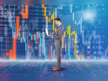 share market Bajaj Finance, रिलायंस, बैंक साथ ही वेदांता जैसी कंपनियों के शेयर पर लगातार हो रही है चर्चा जाने क्या गिर रहे है शेयर या उठ रहे है जाने खबर में 2 ahead of market 10 things that will decide d street action on tuesday
