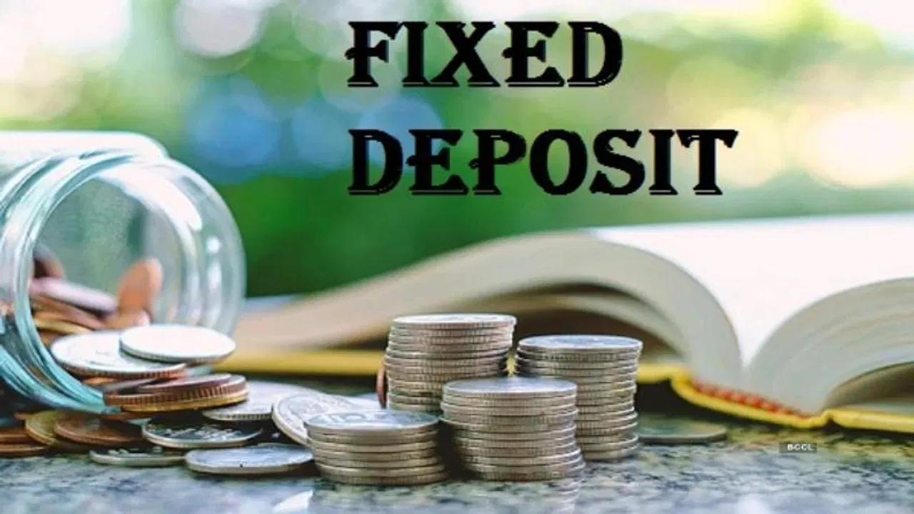 Axis Bank Fd Rates में ग्राहकों के लिए FD पर मिल रहा है 8% के ब्याज का तगड़ा मुनाफ़ा, बैंक के जानिए Interest Rate 3 Invest FD Four