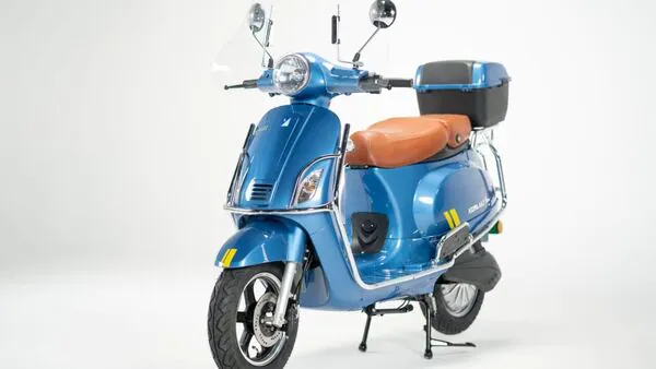 Komaki Venice e-scooter 2023 इलेक्ट्रिक स्कूटर में मिल रहे है आपको जबरदस्त के तगड़े फीचर्स, जाने कितनी होगी इसकी रेंज के साथ कीमत 4 Venice 4 1643027543742 1643086817924