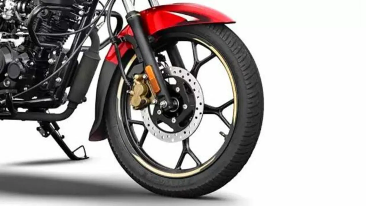 Bajaj Platina 110 बाइक को मात्र 8 हजार में बना लीजिये अपना, दमदार इंजन के साथ मार्केट में बनाएगी एक अलग ही रुतबा 2 Bajaj Platina 110 ABS 2