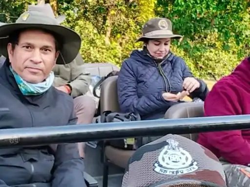 कान्हा नेशनल पार्क पहुंचे सचिन तेंदुलकर:पत्नी के साथ जंगल सफारी की 1 13 7