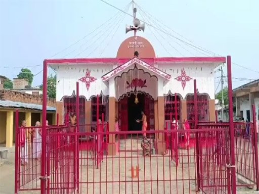 नवरात्रि: मां दुर्गा के इस मंदिर में 800 सालों से महिलाओं की एंट्री पर रोक, हैरान करने वाली है वजह 1 7 7