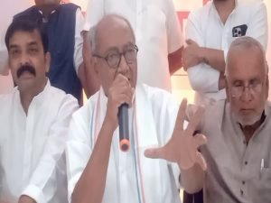 MP Election 2023 कॉंग्रेसियो ने फूँका दिग्विजय-कमलनाथ का पुतला, जमकर पार्टी में छिड़ी जंग जानिए ये है वजह 3 WhatsApp Image 2023 10 22 at 1.34.12 PM