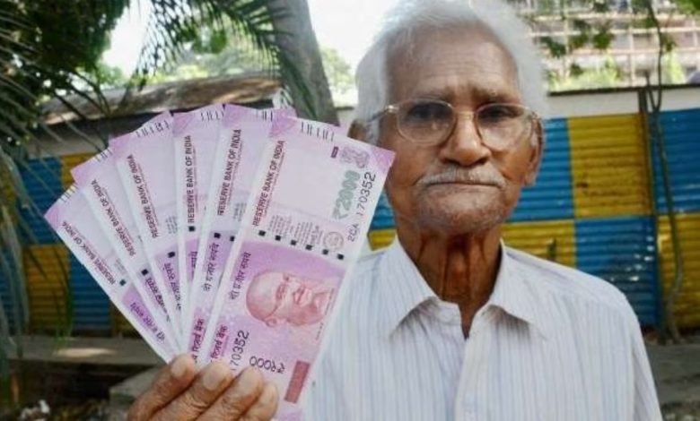 Atal Pension Yojana मात्र बिस्कुट की कीमत के खर्चे पर, मिलेगी बुढ़ापें में मंथली 5000 रुपये की पेंशन जाने नियम और शर्तें 1 Atal Pension Yojana मात्र बिस्कुट की कीमत के खर्चे पर, मिलेगी बुढ़ापें में मंथली 5000 रुपये की पेंशन जाने नियम और शर्तें