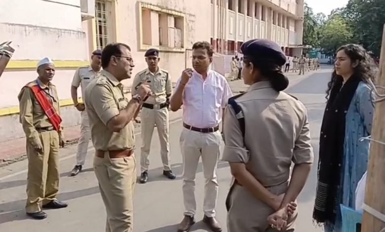 चिंटू, एकता के साथ अन्य दलों के प्रत्याशियों ने उठाया नामांकन फार्म , प्रत्याशियों में नामांकन फार्म को लेकर दिखा गजब का उत्साह 1 Z01