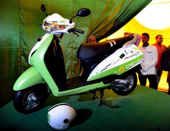 Activa CNG अब डीजल पेट्रोल की बढ़ती कीमत की टेंशन से हो जाइये फ्री, अब भारत में भी लॉन्च हुई CNG स्कूटी 3 cng honda bike
