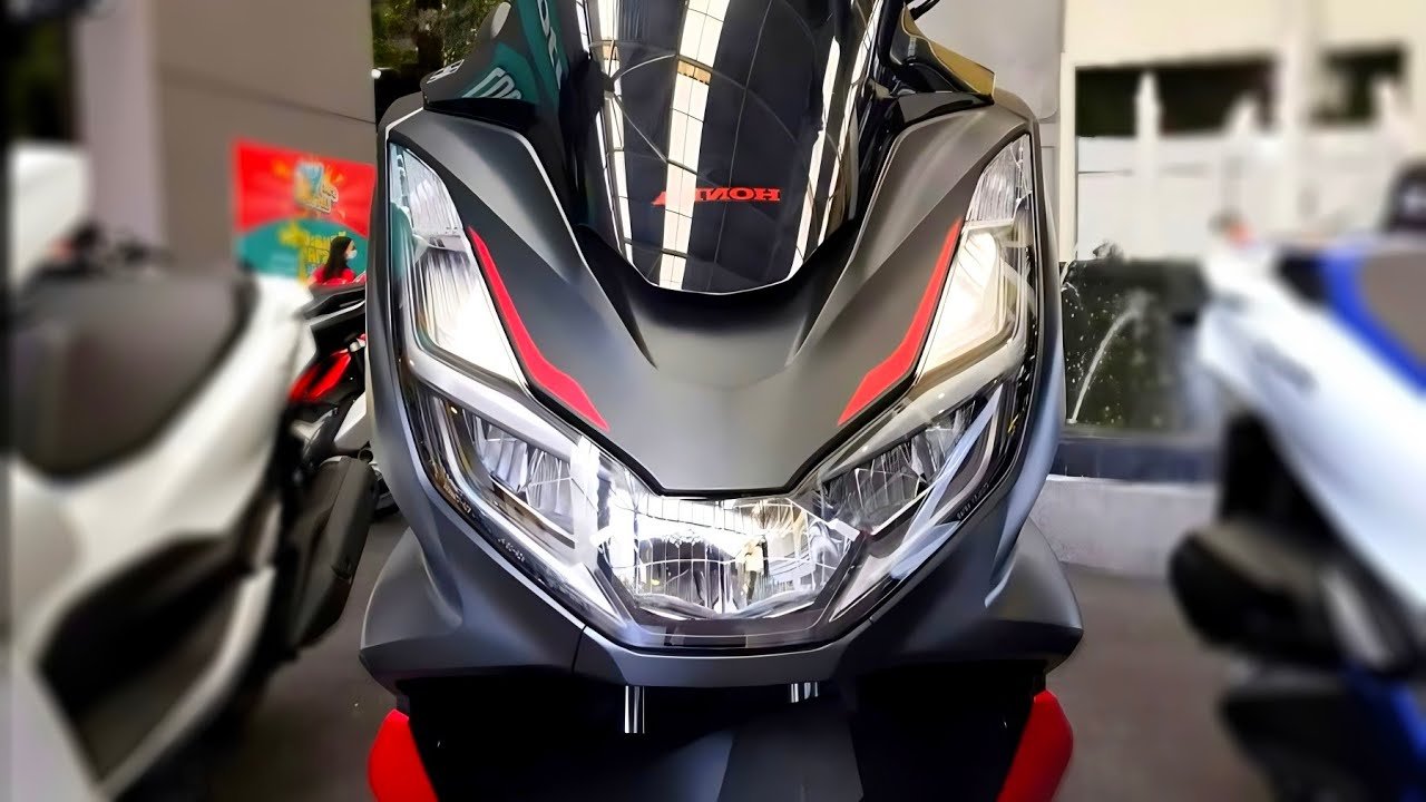 Suzuki को मुँह तोड़ जवाब देने आ रही है Honda की शानदार स्कूटर, लुक देख मार्केट में भी मचेगा अब बवाल 2 maxresdefault 2023 10 10T141111.381