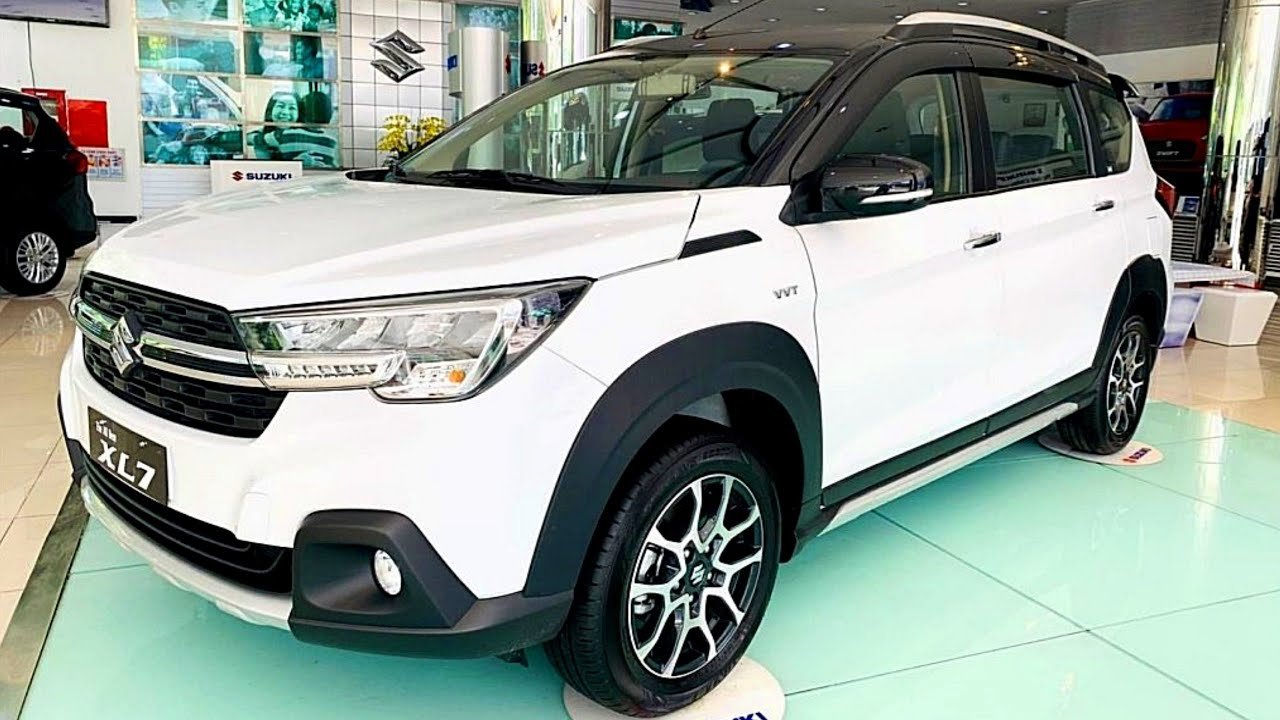 Maruti की यह प्रीमियम कार अब Toyota का करेगी दीवाली में साफ सुफड़ा, दमदार इंजन के साथ मार्केट में मचेगा बवाल 5 maxresdefault 2023 10 29T165437.559