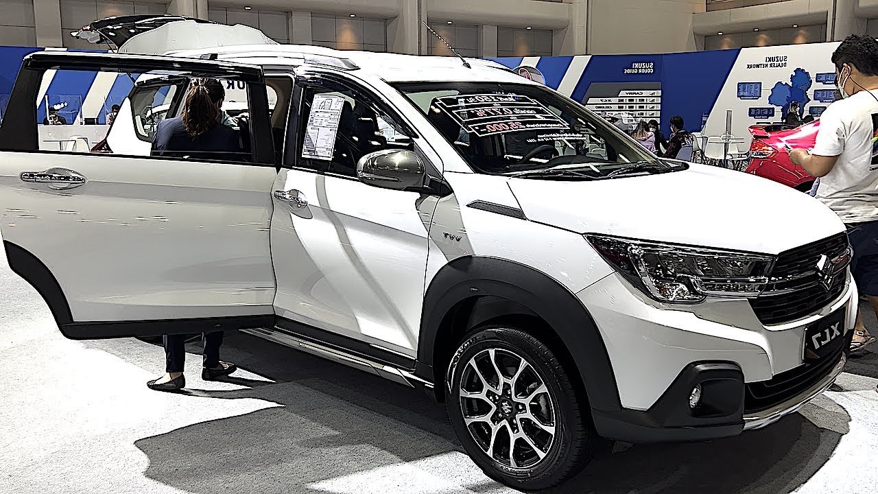 Maruti की यह प्रीमियम कार अब Toyota का करेगी दीवाली में साफ सुफड़ा, दमदार इंजन के साथ मार्केट में मचेगा बवाल 2 maxresdefault 2023 10 29T165447.851