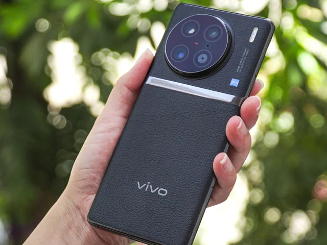Vivo स्मार्टफोन है जादू की खिड़की तगड़े फीचर्स और शानदार कैमरा क्वीलिटी के साथ जाने क्या होगी कीमत 4