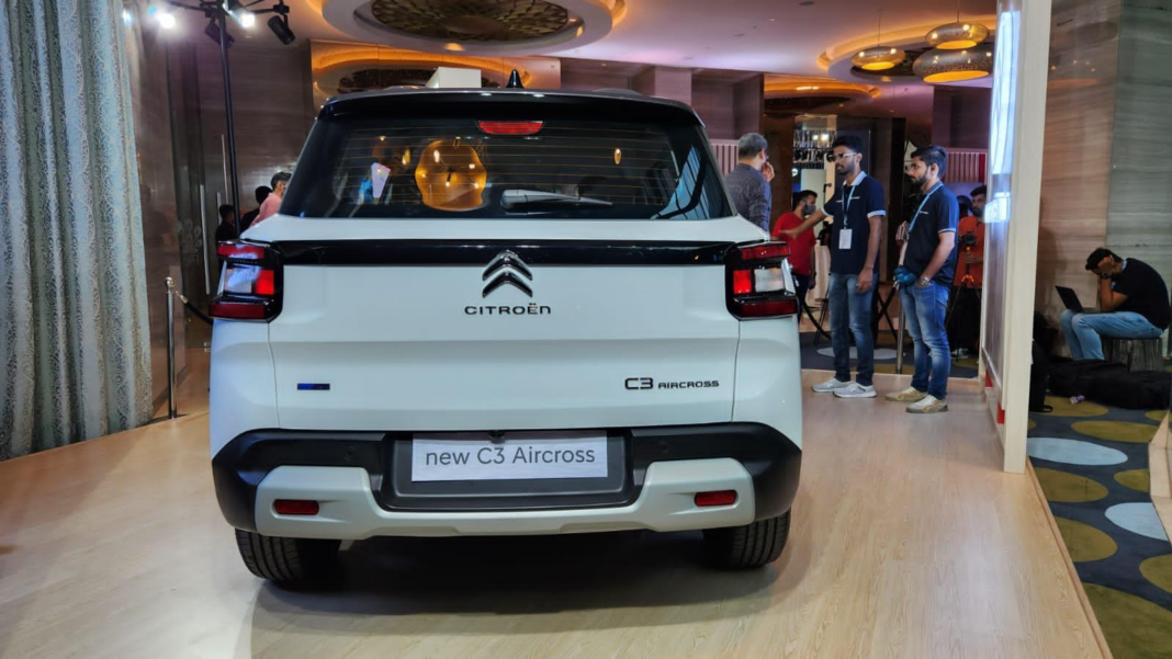 मार्केट में भौकाल मचाने आ गई है Citroen की रापचिक कार, इसमें धाकड़ इंजन और स्टैंडर्ड फीचर्स में जाने कीमत 2 image 603 1068x601 1