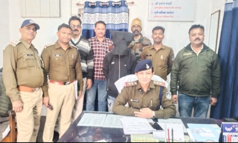 यात्री को ट्रेन से धक्का देकर मोबाइल लूटने वाला आरोपी गिरफ्तार 1 IMG 20231227 171959