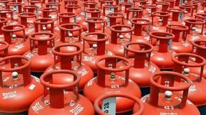 LPG Cylinder सरकार का बड़ा तोहफा! फिर हुई मौज अब मात्र 600 रुपये में LPG सिलेंडर 2 WhatsApp Image 2023 12 17 at 2.21.44 PM