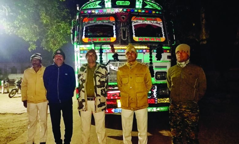 उत्तरप्रदेश जा रहे ट्रक से हो रही थी मवेशियों की तस्करी 1 eb1016ee 0a0f 43e8 ba84 345779eb2756