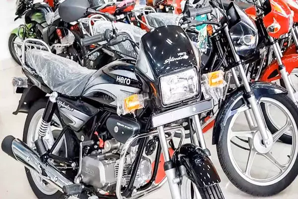 हीरो स्प्लेंडर की सेकंड हैंड मॉडल में मिल रही है बहुत ही कम कीमत में, जाने डिटेल्स में 1 1168864 hiro
