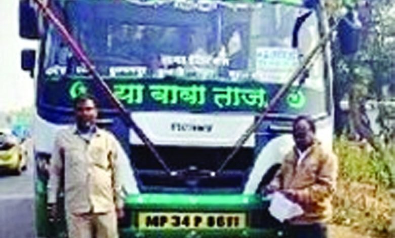 बसों पर कार्रवाई, 2 लाख से अधिक का जुर्माना वसूला; आरटीओ द्वारा की गई जिले की 14 यात्री बसों की जांच 1 5fc4bdd0 3e71 43a5 85ef debe66c0b3e3