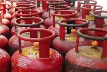 LPG Cylinder यहाँ से बुक करने पर सस्ता मिल रहा एलपीजी सिलेंडर,बिना सब्सिडी के भारी भरकम छूट जाने पूरी खबर 13 LPG Cylinder यहाँ से बुक करने पर सस्ता मिल रहा एलपीजी सिलेंडर,बिना सब्सिडी के भारी भरकम छूट जाने पूरी खबर