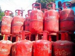 LPG CYLINDER आसमान से गिरे एलपीजी सिलेंडर के दाम! गिरावट के बाद इतने रूपये में मिलेगा सिलेंडर, देखे पूरी खबर 3 WhatsApp Image 2024 01 07 at 11.15.43 AM