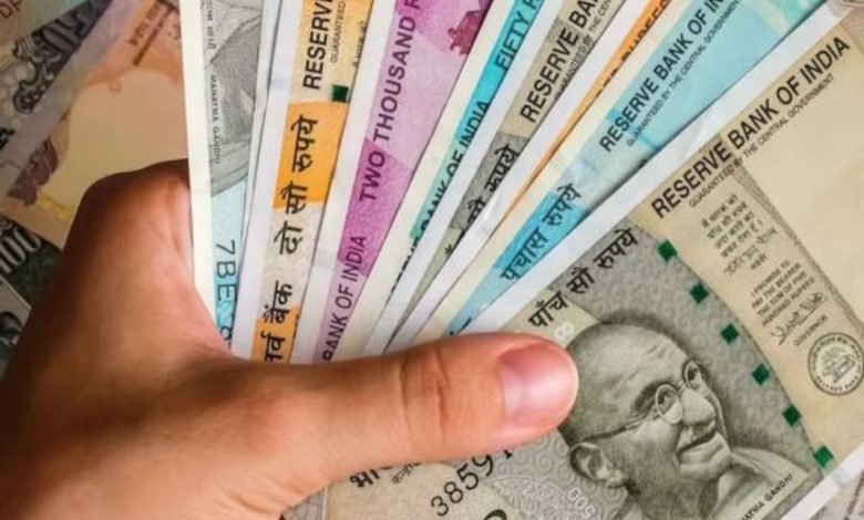 अब SBI, HDFC नहीं बल्कि यह बैंक करा रहा मौज! मिल रहा FD पर 9% ब्याज, देखे खबर कैसे उठाये ये फायदा 1 अब SBI, HDFC नहीं बल्कि यह बैंक करा रहा मौज! मिल रहा FD पर 9% ब्याज, देखे खबर कैसे उठाये ये फायदा