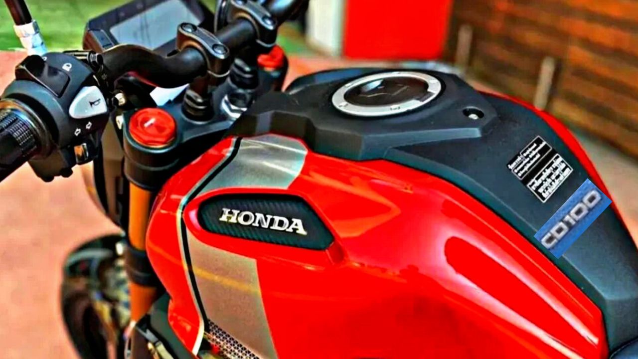 लोहे की मजबूती लोहार से पूछो, Honda का माइलेज रेस में चलने वाले युवाओ से पूछो, जिनके पास हो हौंडा उसका है ये जमाना 4 बारातियो को डांस के लिए न लगे गर्मी तो डांस करने वालो ने लगाया अतरंगी जुगाड़ 2