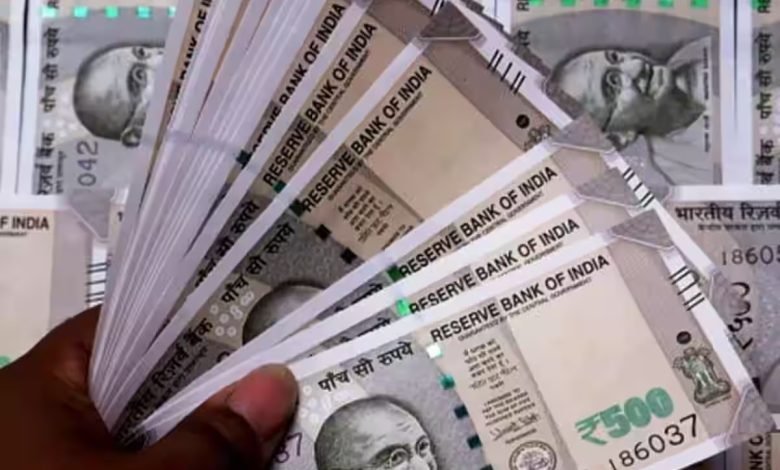 Fixed Deposit Rates सीनियर सिटीजन की हुई चांदी! फ्यूचर को सिक्योर करने के लिए ये बैंक दे रहा तगड़ा ब्याज, यहाँ देखे पूरी खबर 1 Fixed Deposit Rates सीनियर सिटीजन की हुई चांदी! फ्यूचर को सिक्योर करने के लिए ये बैंक दे रहा तगड़ा ब्याज, यहाँ देखे पूरी खबर