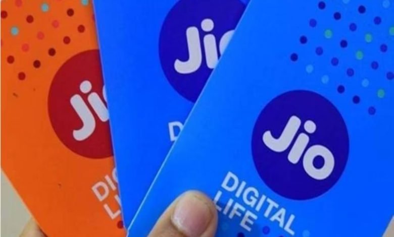 Jio के ये 3 सस्ते प्लान ने मचाया तहलका! दे रहा 4 रुपए के खर्च में जबरदस्त फायदा,जाने डिटेल्स 1 Jio के ये 3 सस्ते प्लान ने मचाया तहलका! दे रहा 4 रुपए के खर्च में जबरदस्त फायदा,जाने डिटेल्स