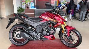 मात्र 7364 रुपये की आसान किस्तों में मिलेंगी Honda की शानदार बाइक, हाथी जैसा इंजन और फर्राटेदार फीचर्स के साथ जाने डिटेल्स 4 download 2024 02 15T170641.834
