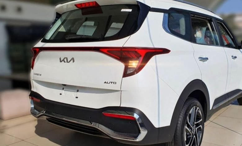 Kia Cars 2024 पर आया बड़ा अपडेट, खरीदने से पहले जाने ये खबर 1 Kia Carens 1