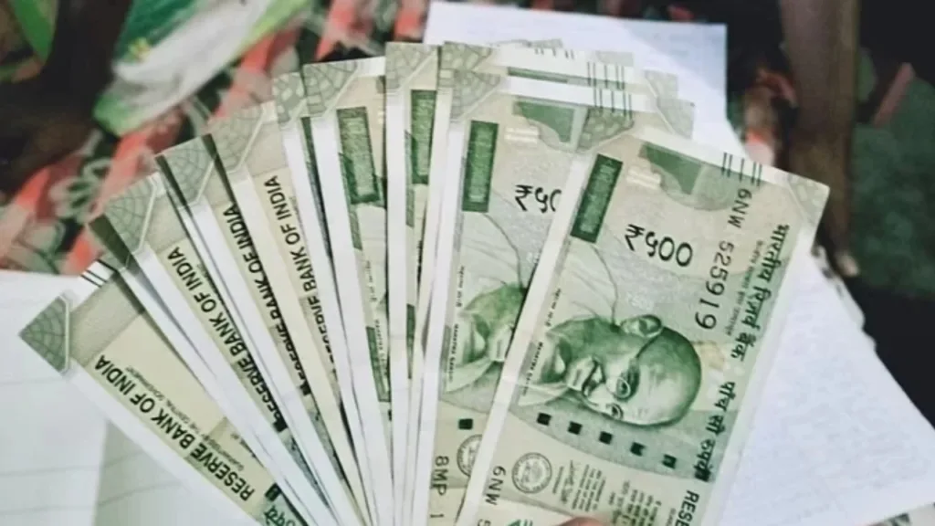 Mutual Fund पैसों की टेंशन को मारे अब गोली,मात्र 10 हजार रुपये की SIP बना देगी करोड़पति, जानें अब इसकी डिटेल्स 5 PENSION SCHEME 1024x576 1