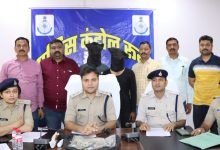 बिहार की लुटेरी गैंग गिरफ्तार : लुटेरों से पुलिस ने बरामद किए 3 लाख 81 हजार रुपए 11 Screenshot 2024 03 18 18 53 06 552 com.whatsapp