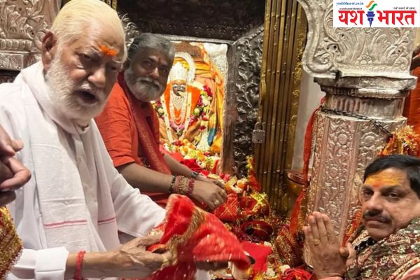 मां शारदा की शरण में पहुंचे CM मोहन, वीडी ने बड़ीदेवन में किए दर्शन, शिवराज ने परिवार संग की पूजा-अर्चना 1 neeraj yash bharat 24