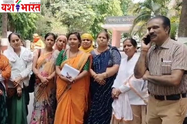 कई माह से आधी पगार दी जा रही, घर चलाना हो रहा मुश्किल: आाशा कार्यकर्ताओं ने विभिन्न मांगों को लेकर किया विरोध प्रदर्शन 1 Add a heading 30