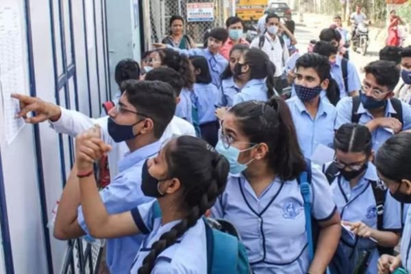 सीबीएसई 10वीं बोर्ड का रिजल्ट जारी, 93.6% छात्र हुए पास 1 Add a heading 32 1