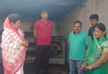 अग्नि दुर्घटना में पीड़ित परिवार से मिलने पहुंची कैबिनेट मंत्री संपतिया उइके 11 Screenshot 2024 05 17 21 52 42 578 com.whatsapp