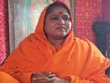 महामंडलेश्वर मंदाकिनी पुरी की हालत अब खतरे से बाहर : जहर पीकर की थी आत्महत्या की कोशिश 1 images 2024 05 10T130708.980