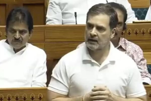 कांग्रेस का आरोप- लोकसभा में बंद किया गया राहुल गांधी का माइक, यह ओछी हरकत 1 Add a heading 15