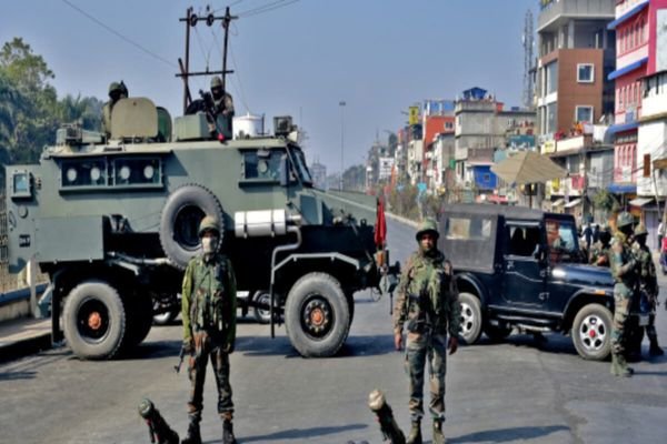 मणिपुर में कुकी उग्रवादियों का हमला; CRPF जवान शहीद और 3 घायल, कई घंटे चली फायरिंग 1 Add a heading 12 1