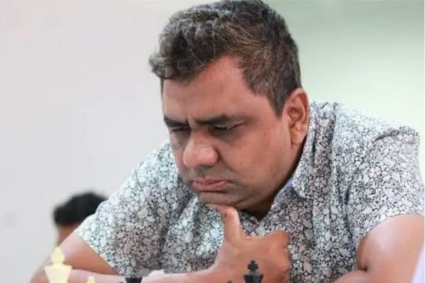 मैच खेलते-खेलते आया स्ट्रोक और चली गई जान! टॉप रैंक वाले Chess Grandmaster की गेम के बीच हुई मौत 1 Add a heading 20