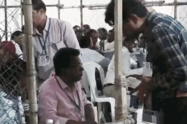 अमरवाड़ा में भाजपा 800 वोटों से आगे:दो राउंड में 2035 वोट बढ़े; कांग्रेस के धीरेन शाह पिछड़े 1 Add a heading 2024 07 13T131453.137
