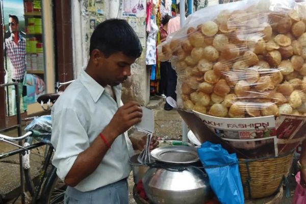 Panipuri will spoil your health पानीपूरी बिगाड़ देगी सेहत: कर्नाटक में गोलगप्पे के 41 सैंपल में मिले कैंसर पैदा करने वाले तत्व, FSSAI की जांच में खुलासा 1 Panipuri will spoil your health