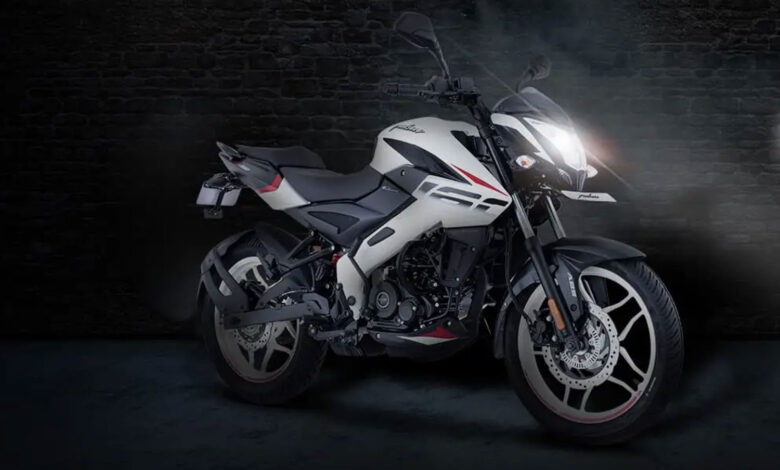 Honda को उल्टा लटकने के लिए लॉन्च हुई Bajaj Pulsar NS160 बाईक, जाने कीमत 1 Pulsar NS160